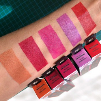 Camaleon basic Colourstick metalic color Morado pintalabios