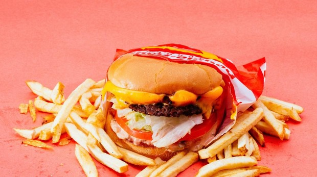 ¿Cómo combatir la obesidad?  ¿Cómo es tu alimentación? ¡Equilibra tu dieta! Consejos básicos para sentirte mejor