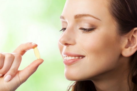 CAIDA DEL CABELLO Y UÑAS FRÁGILES, COMPLEMENTOS ALIMENTICIOS